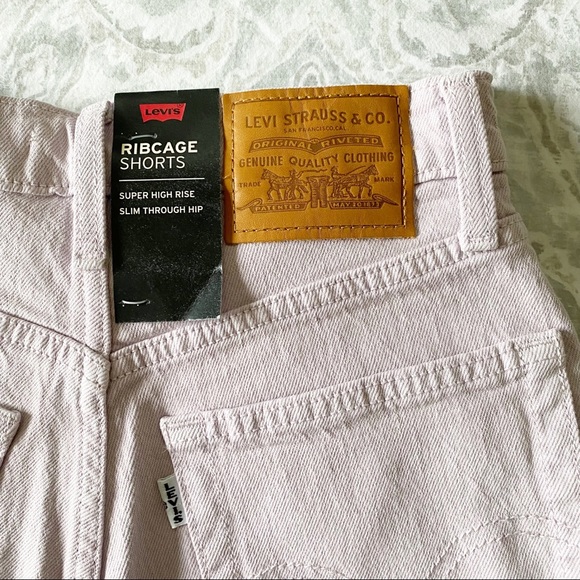 LEVI’S Ribcage Jean Shorts Purple 24 NWT - Picture 3 of 12